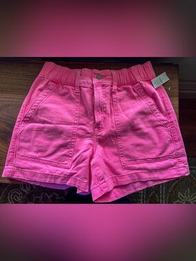 NWT Gap Ultrasoft denim shorts in neon pink rose